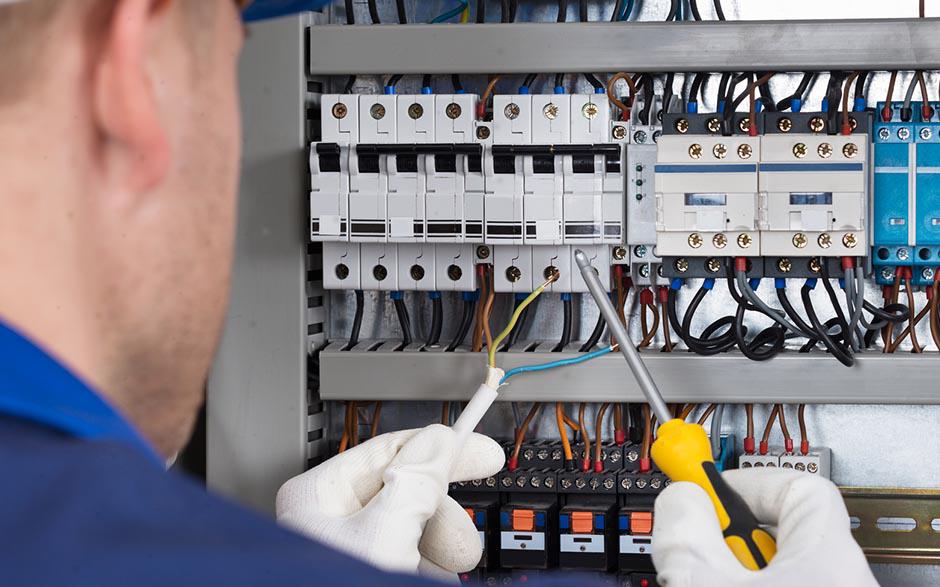 tarif d'un électricien Le Bourget