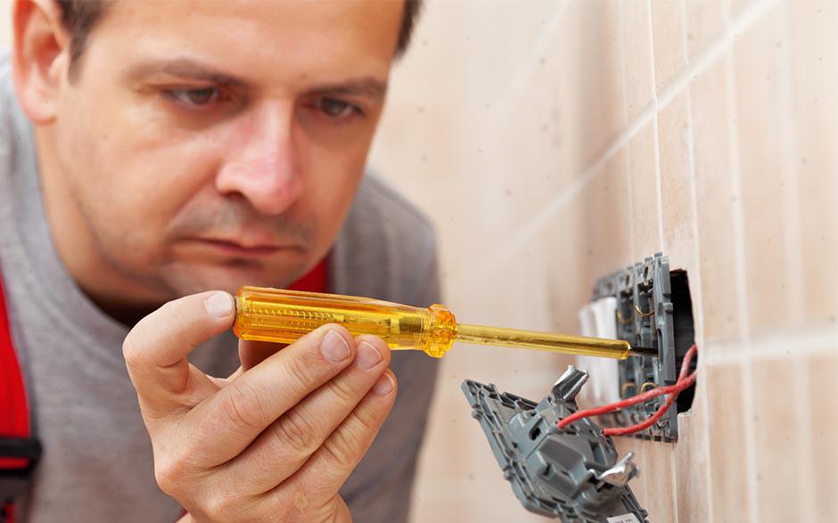 tarif d'un électricien Le Bourget